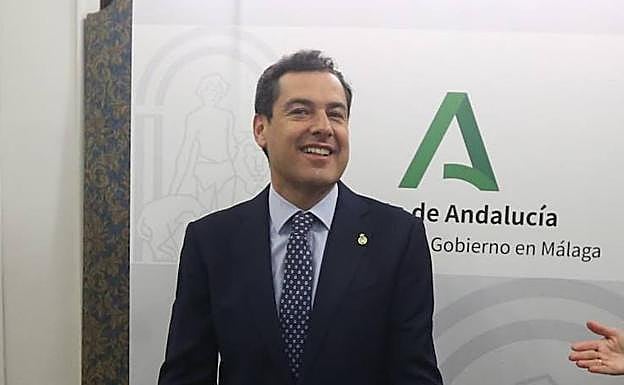 Juanma Moreno afirma que a día de hoy «no hay razones motivadas» en Andalucía para suspender las clases, ni la Semana Santa ni el Festival de Cine