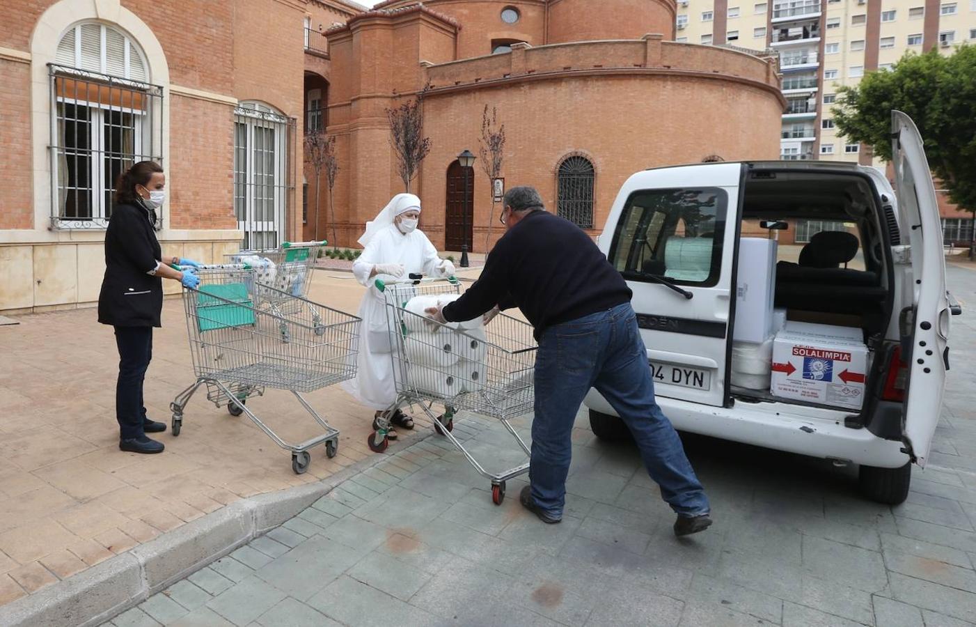 Control policial para controlar la entrada a la ciudad por la autovía