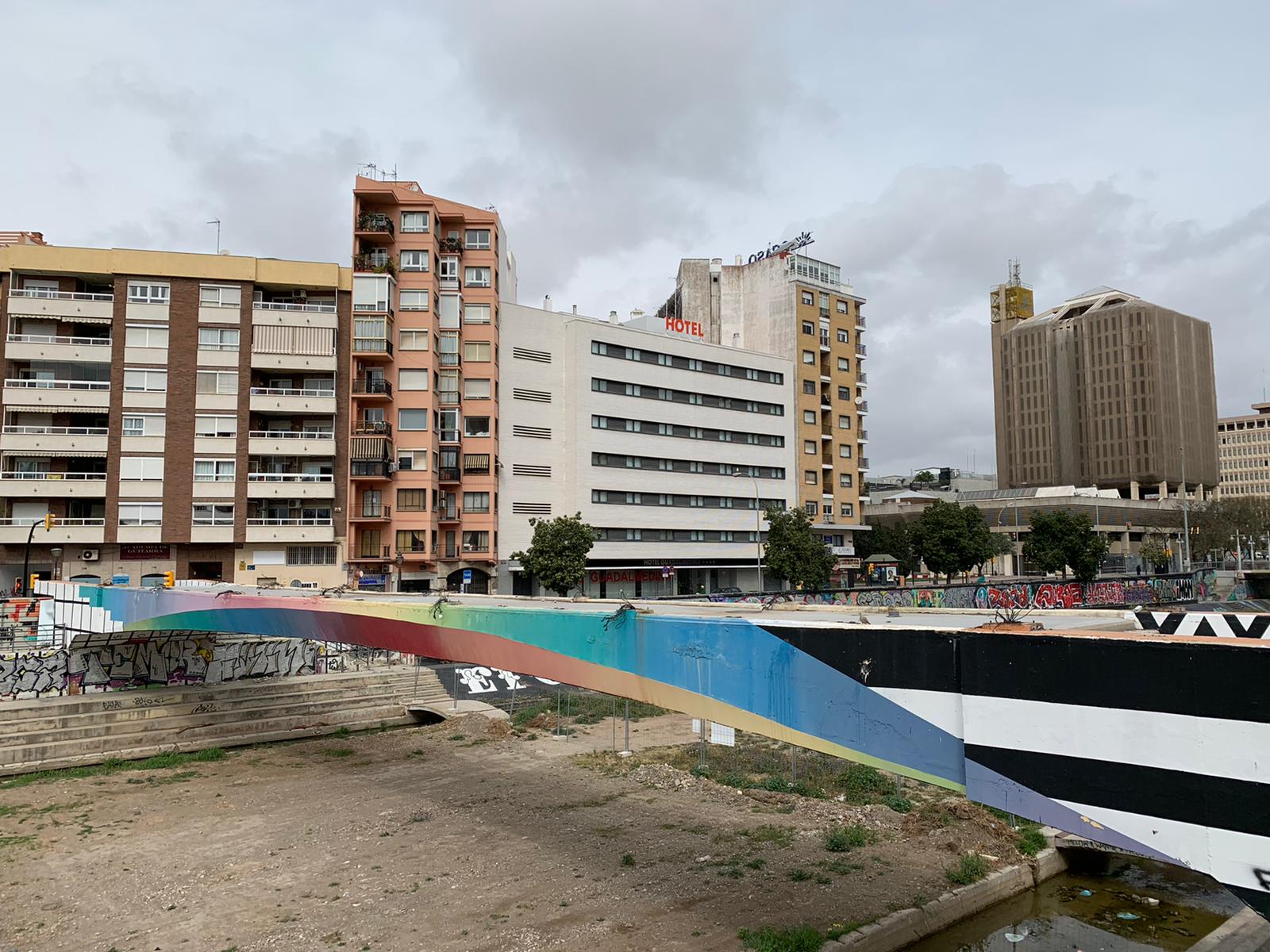 Ambiente en los alrededores del CAC Málaga