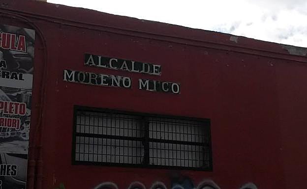 Calle Alcalde Moreno Micó, junto al antiguo cementerio de San Rafael.