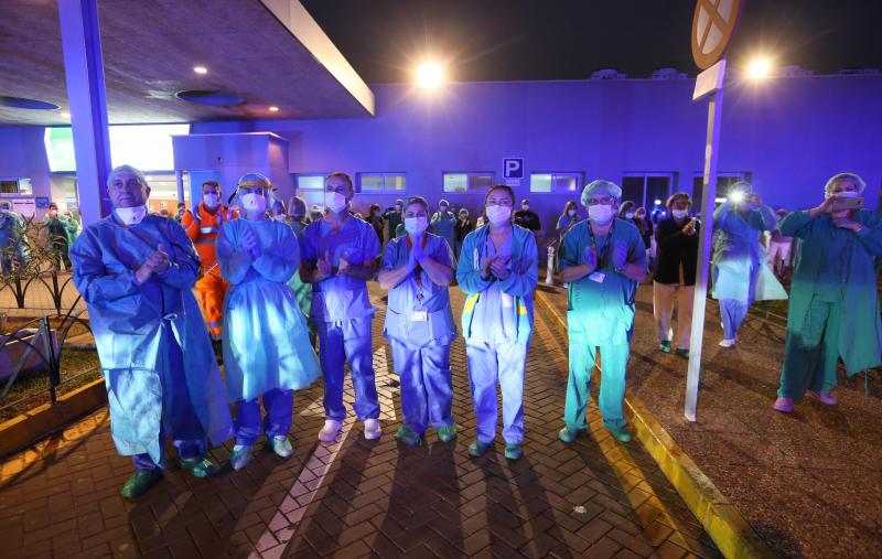 Un empresario hace una importante entrega de equipos sanitarios a la Policía Local que ya han sido trasladados al Hospital Clínico