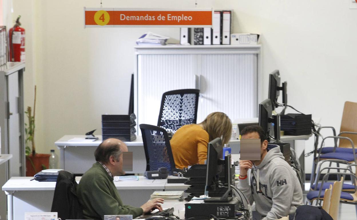 Los afectados por ERTE no tienen que hacer ningún trámite en el SEPE para acceder al paro