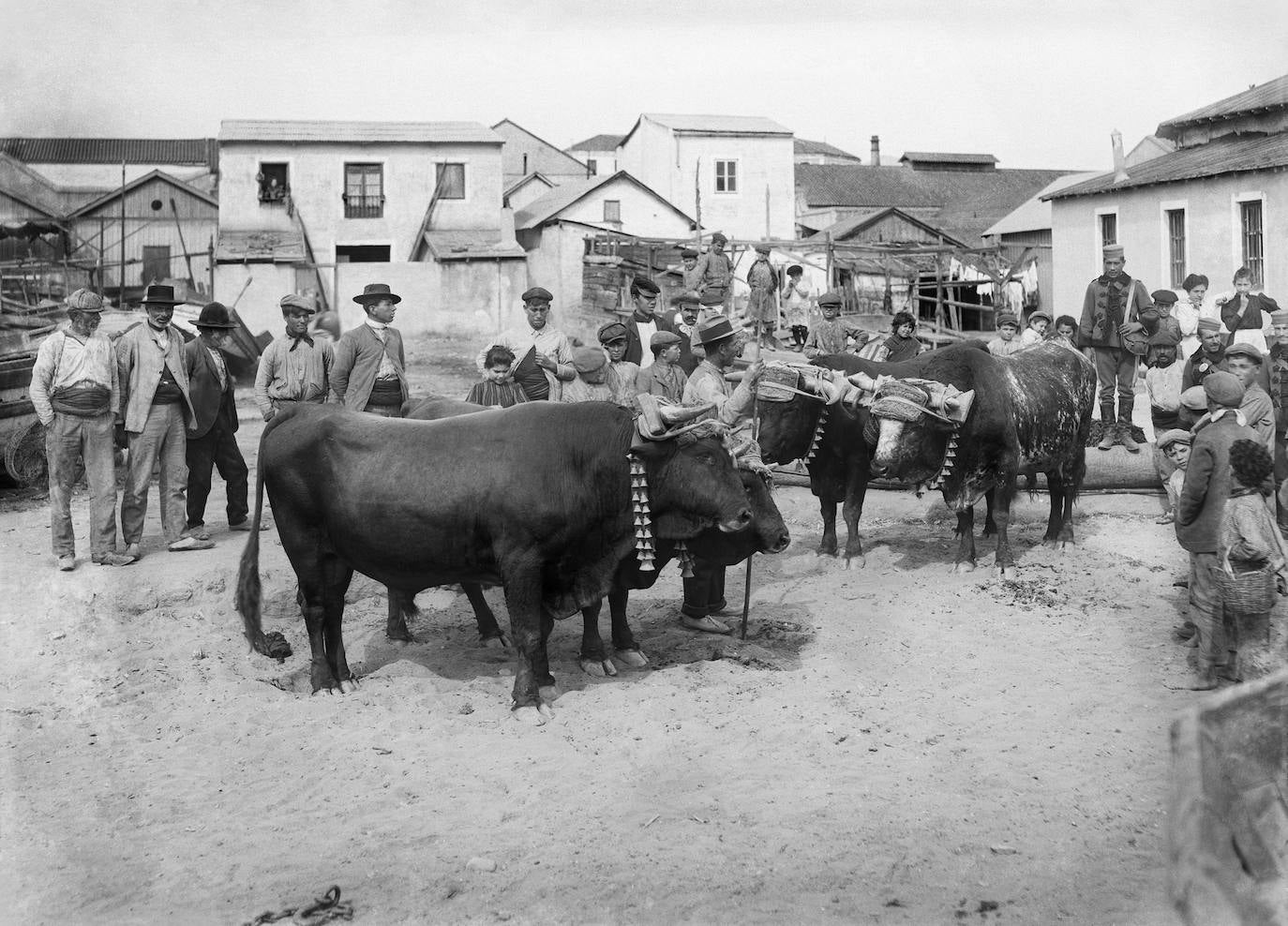 Playas de El Bulto. Hacia 1910. 