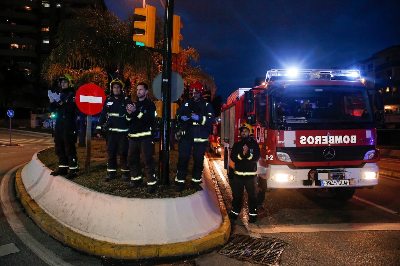Homenaje a los sanitarios en Carlos Haya