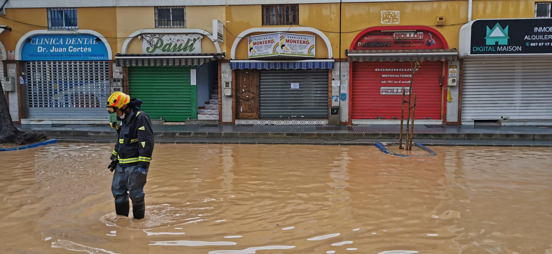 Bomberos y Protección Civil intervienen por pequeñas inundaciones en Campanillas