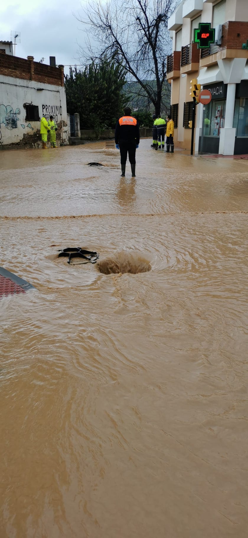 Bomberos y Protección Civil intervienen por pequeñas inundaciones en Campanillas