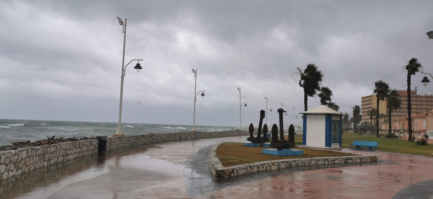 Estado de las playas y paseos marítimos de la capital.