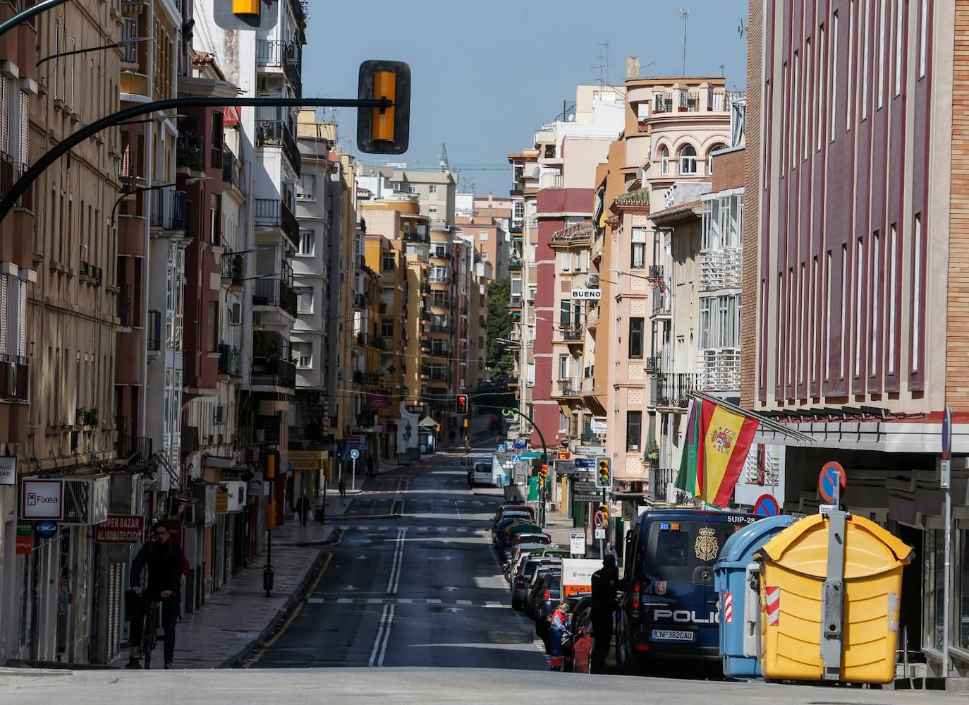 Aspecto de Málaga capital este domingo por la tarde. Así se muestra una capital en Estado de Alarma