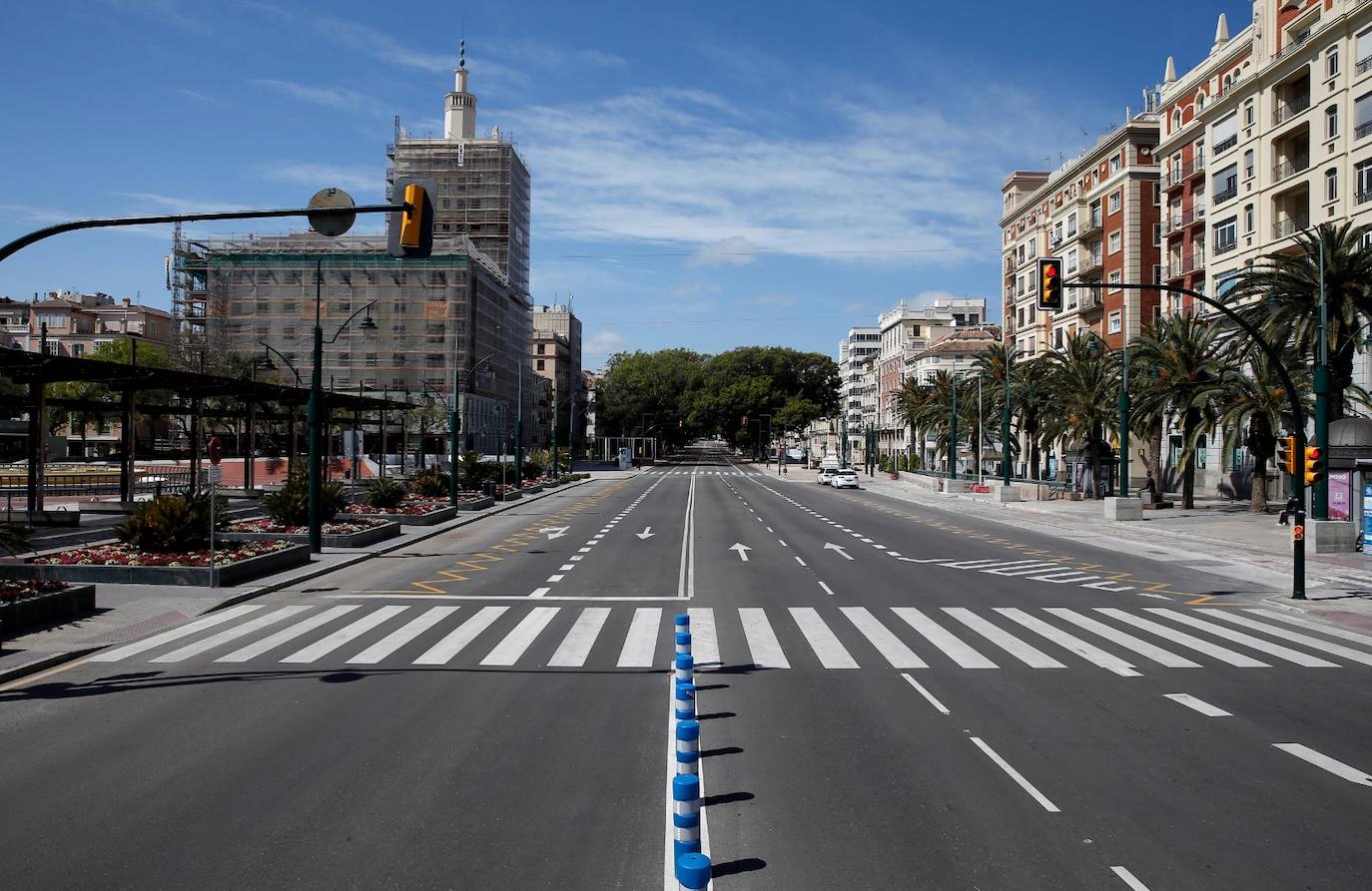 Aspecto de Málaga capital este domingo por la tarde. Así se muestra una capital en Estado de Alarma