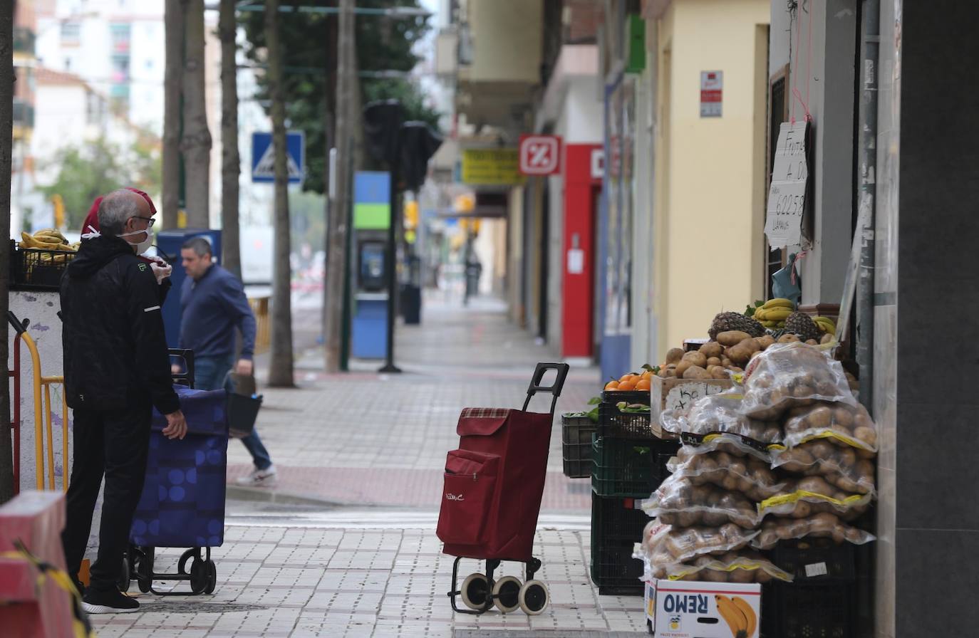 Ambiente en las calles de la capital este Lunes Santo.