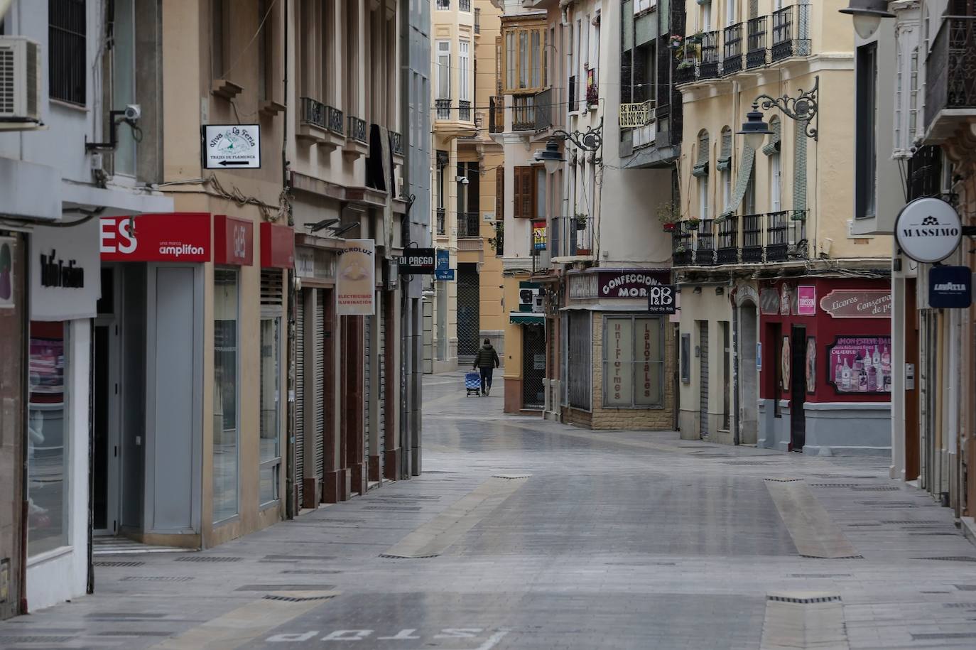 Málaga en cuarentena, este Lunes Santo. 