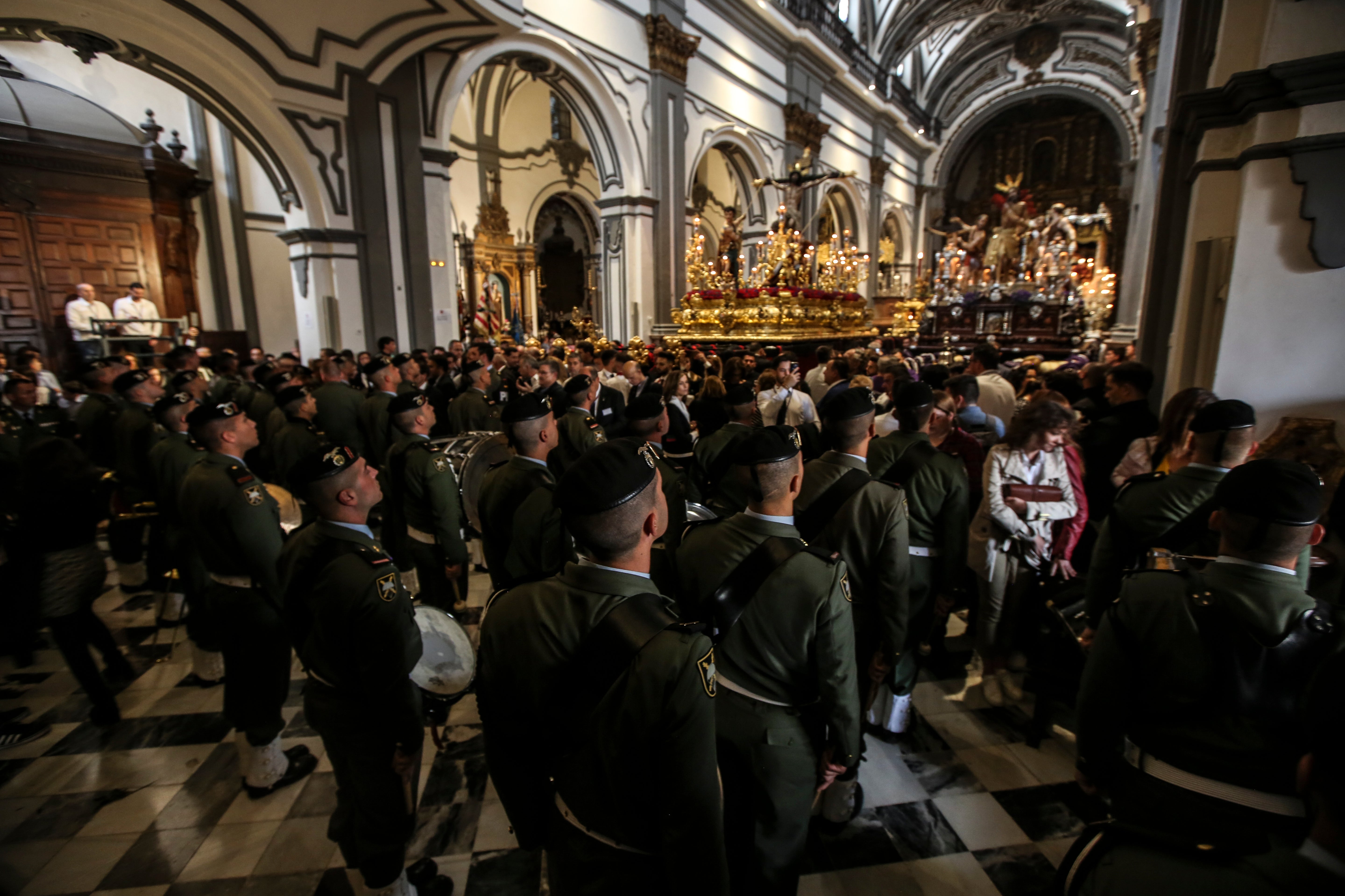 La Santa Vera Cruz, Nuestro Padre Jesús de Azotes y Columna, Ánimas de Ciegos (fundada a mediados del siglo XVI) y el Cristo de la Exaltación en el Miércoles Santo malagueño