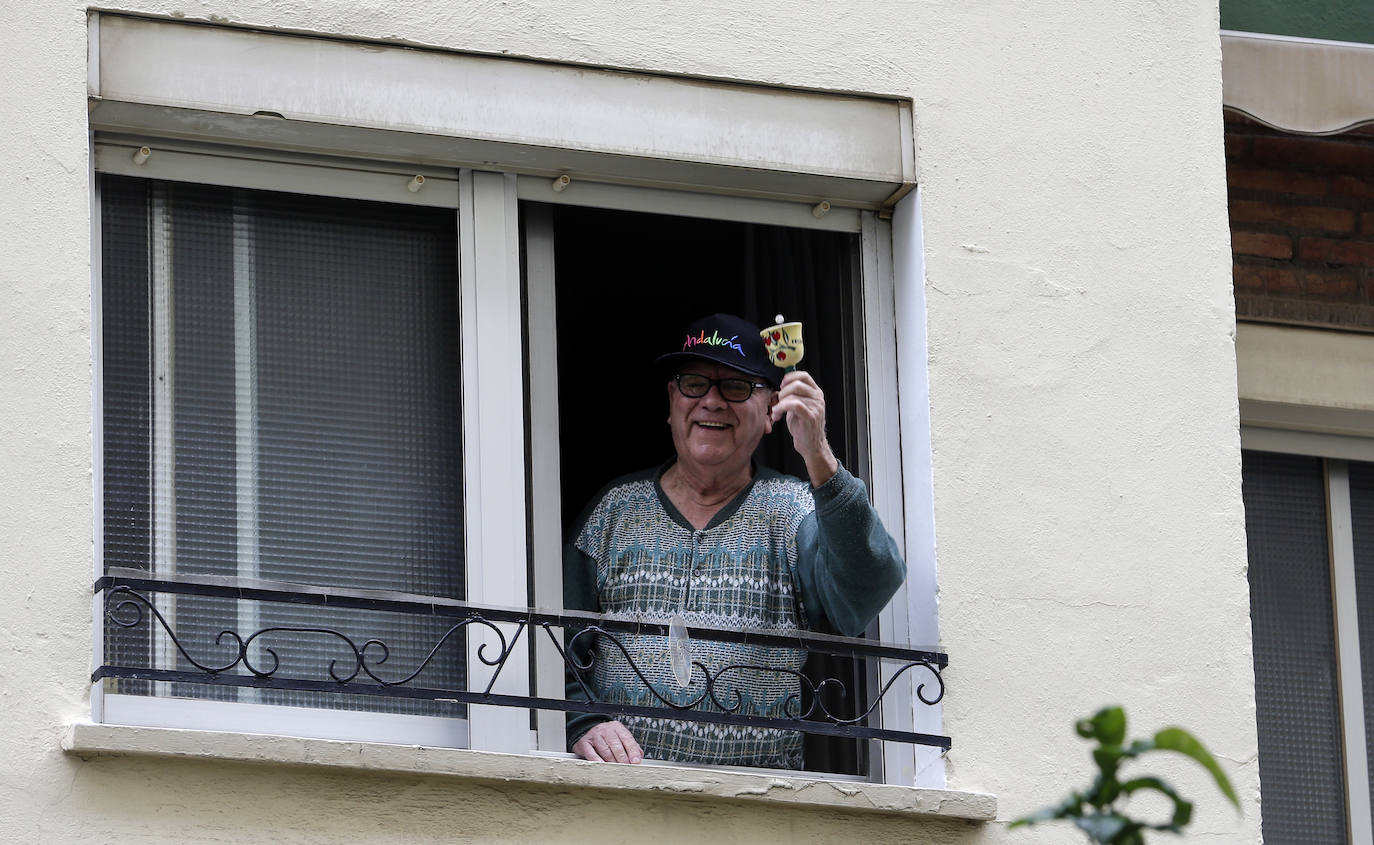 Los vecinos de Nueva Málaga homenajean a Nueva Esperanza.. 