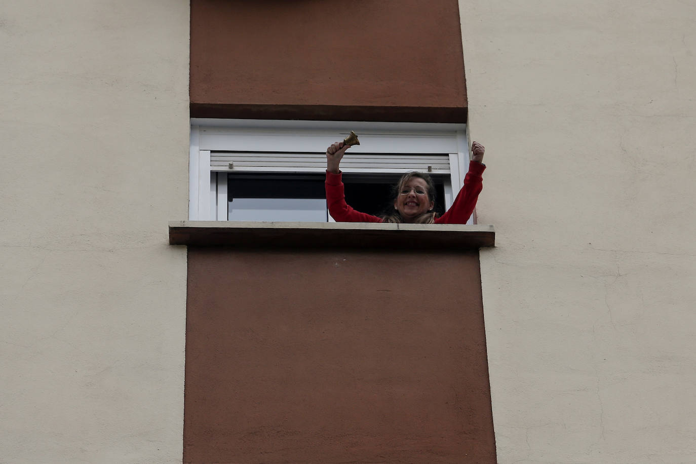 Fotos: Los vecinos de Nueva Málaga homenajean a la Cofradía de Nueva Esperanza