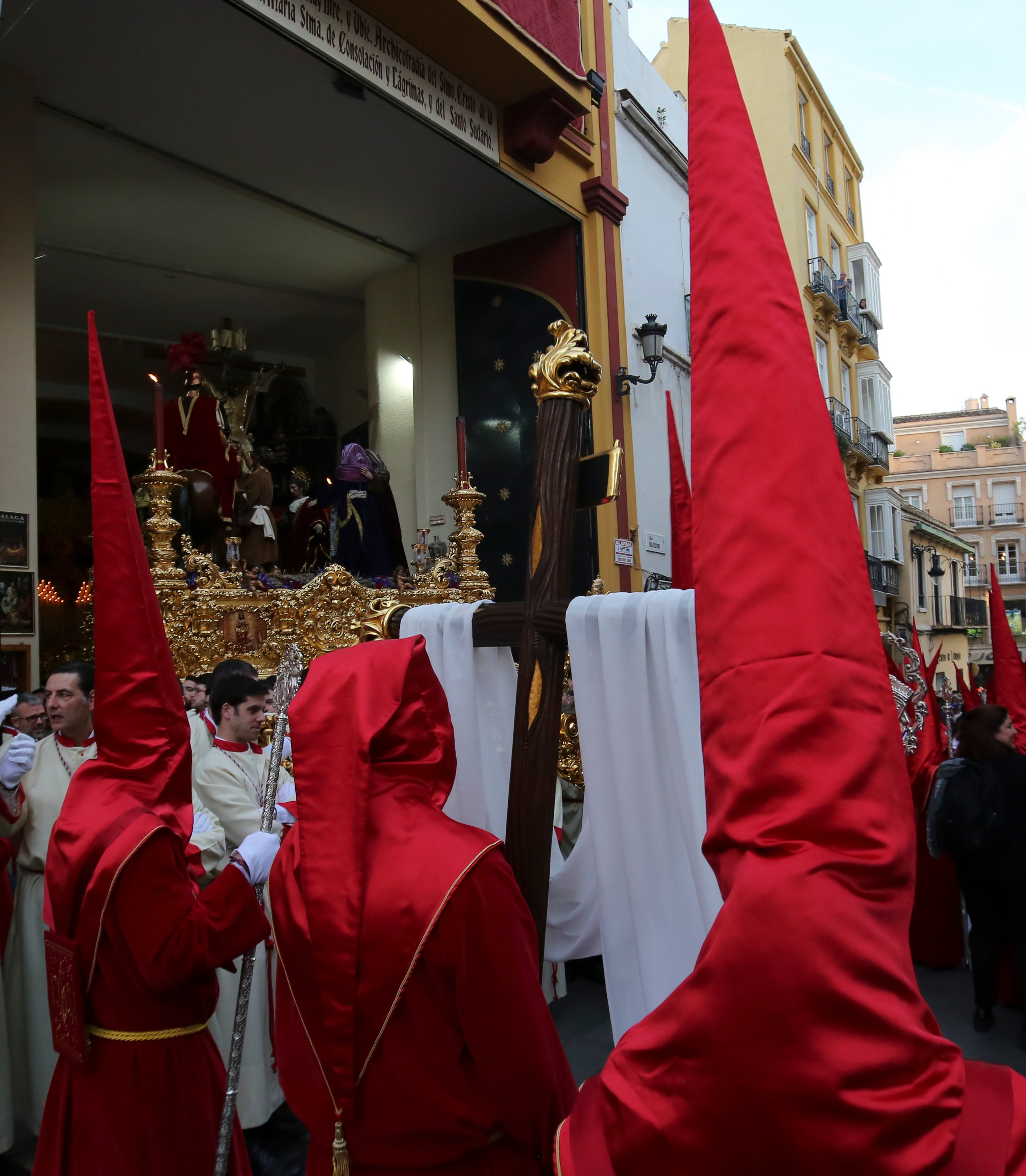 El Cristo de la Sangre y María Santísima de Consolación y Lágrimas por las calles de Málaga