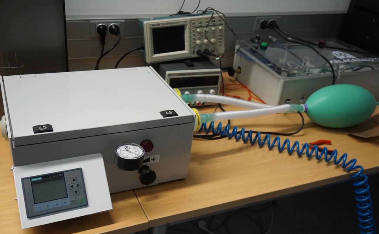 Prototipo 5 del respirador artificial hecho en Málaga para su uso durante la crisis del Covid-19