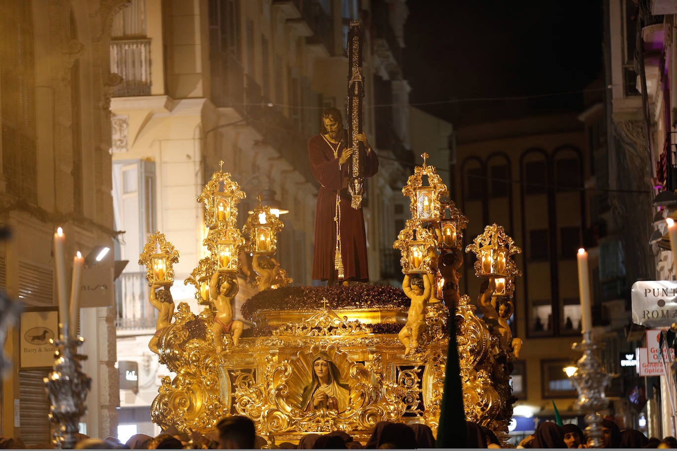 Jesús Nazareno del Paso y María Santísima de la Esperanza en las calles de Málaga