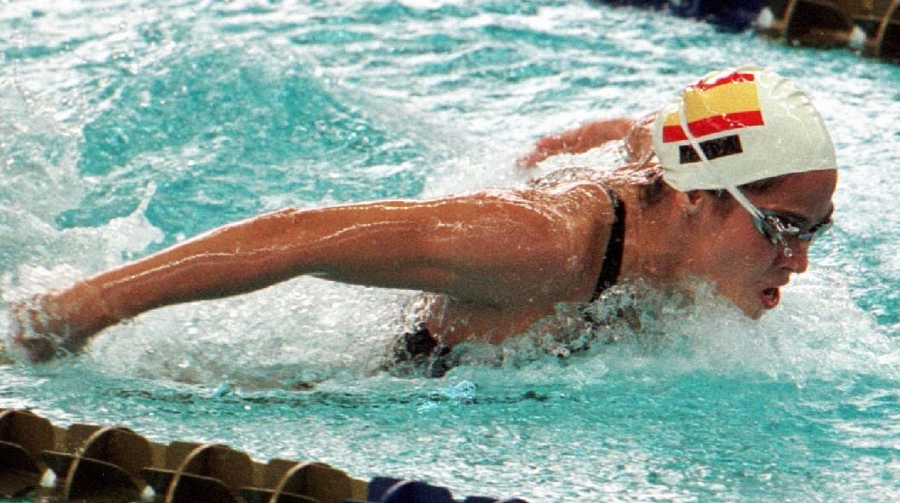 Fue un prodigio de la natación y hoy sigue siendo una referencia por una carrera que empezó con apenas 14 años, cuando sorprendió con un primer récord de España. Luego estuvo en hasta en cinco Juegos Olímpicos. La malagueñas que más veces ha estado en la cita olímpica.