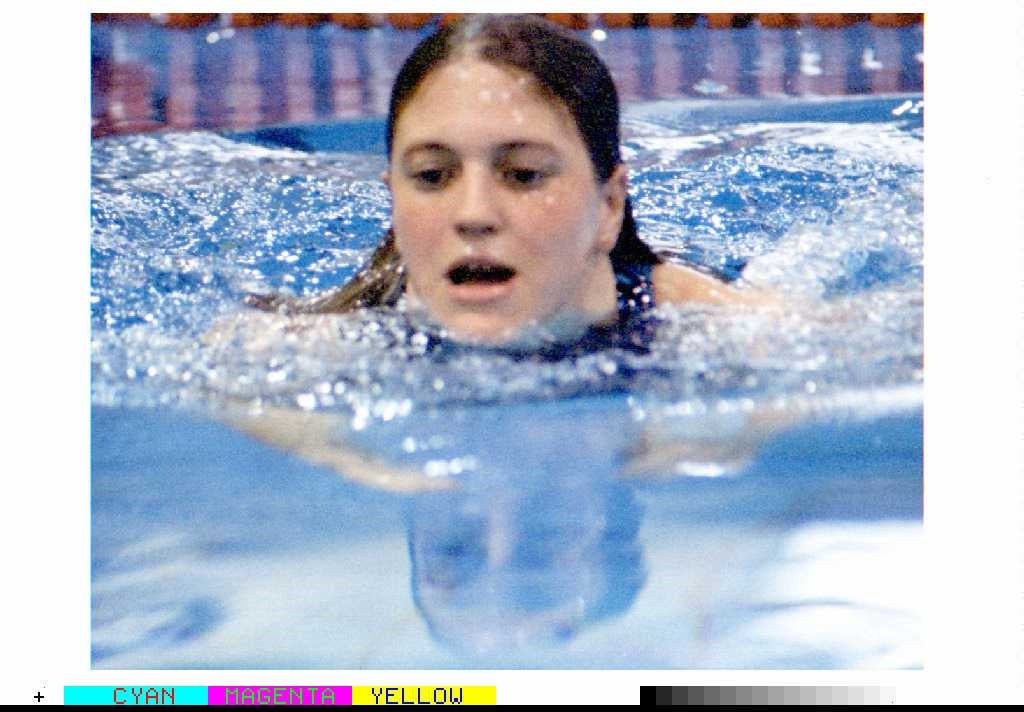 Fue un prodigio de la natación y hoy sigue siendo una referencia por una carrera que empezó con apenas 14 años, cuando sorprendió con un primer récord de España. Luego estuvo en hasta en cinco Juegos Olímpicos. La malagueñas que más veces ha estado en la cita olímpica.