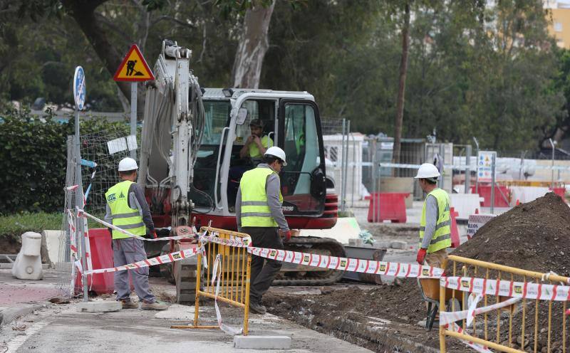 Los más de 50.000 trabajadores malagueños de la construcción vuelven al tajo con medidas reforzadas de prevención