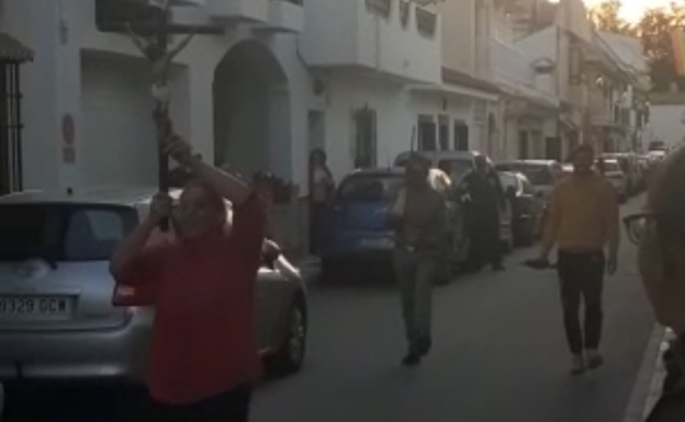 La procesión ilegal tuvo lugar el pasado Viernes Santo en Alhaurín de la Torre. 