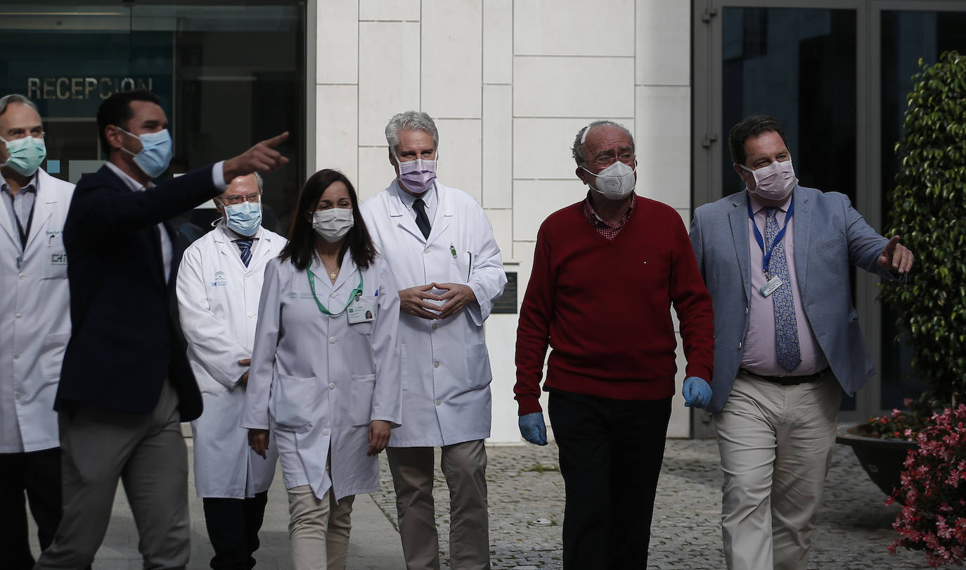 El alcalde de Málaga recibe el alta y tendrá que recuperarse en su domicilio sin actividad laboral 10 días.