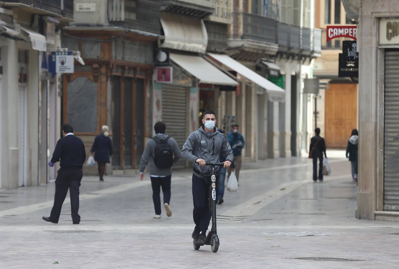 Un ciudadano en patinete