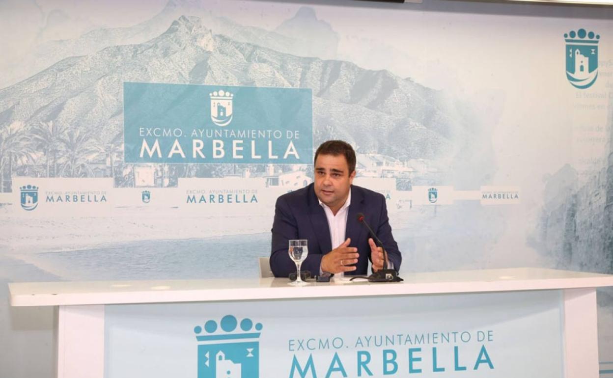 Manuel Morales durante una rueda de prensa 