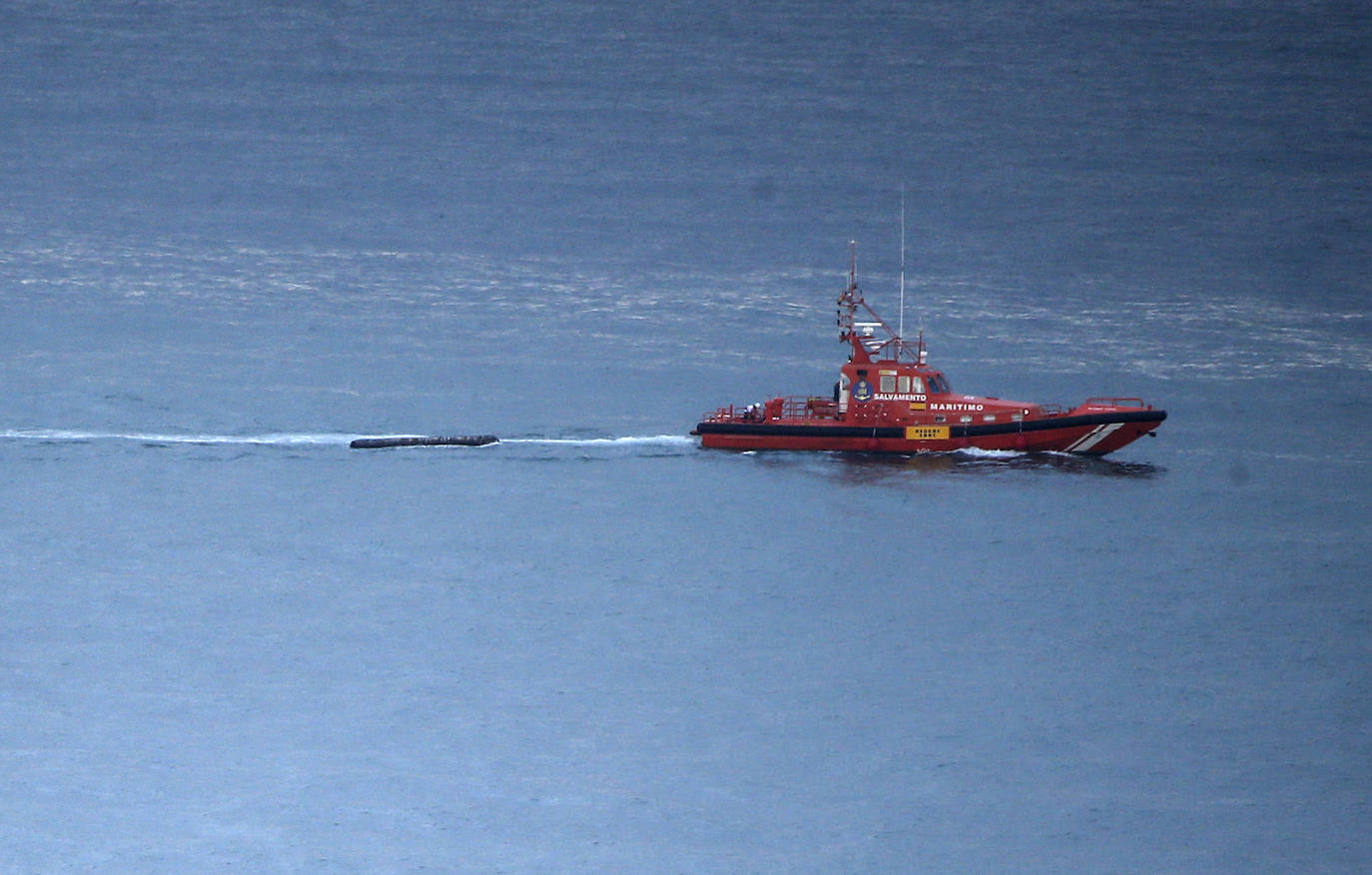 El estado de alarma deja estampas inéditas. Imagen de un vehículo de Salvamento Marítimo.