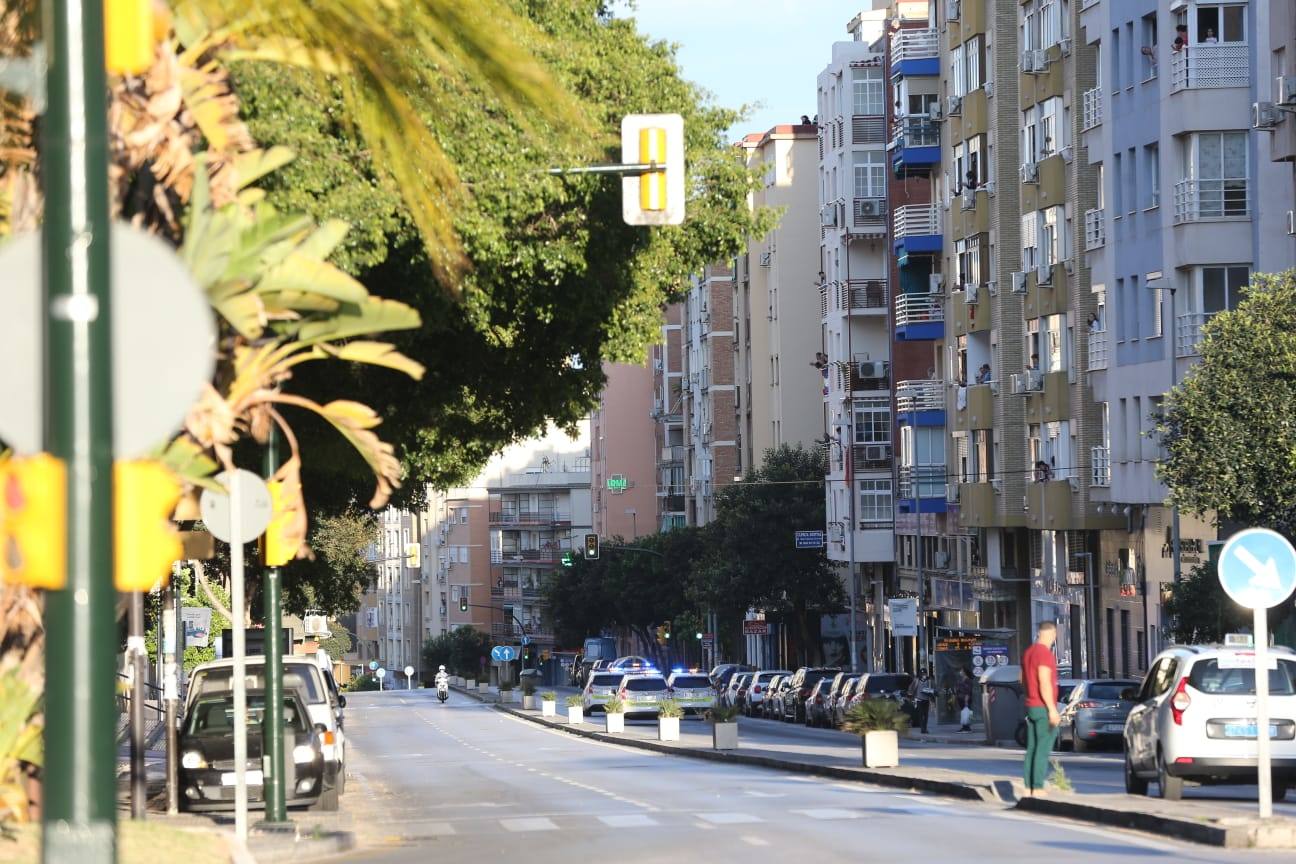 La hora de los aplausos a los sanitarios