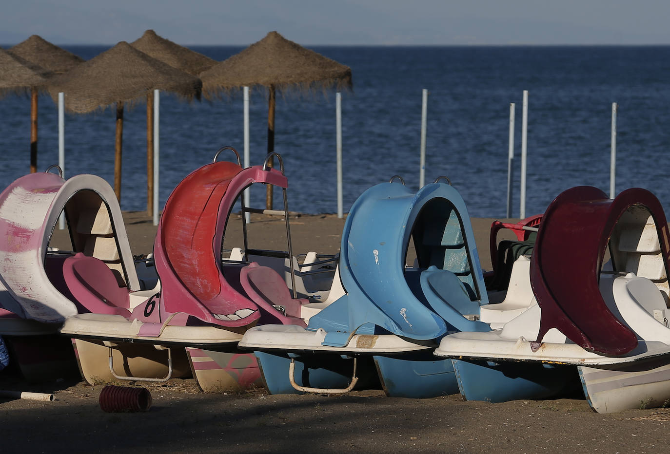 Playas desiertas en la costa de Torremolinos