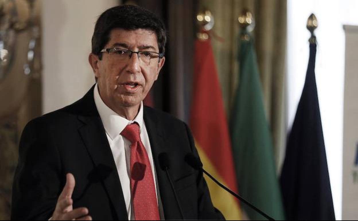 La Junta estudia un bono vacacional para los andaluces que veraneen en la comunidad