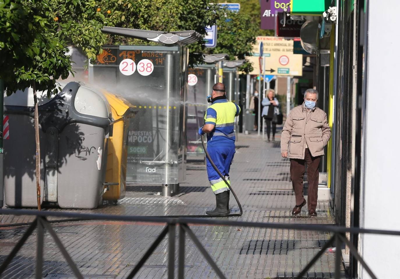 Labores de limpieza y desinfección en Málaga