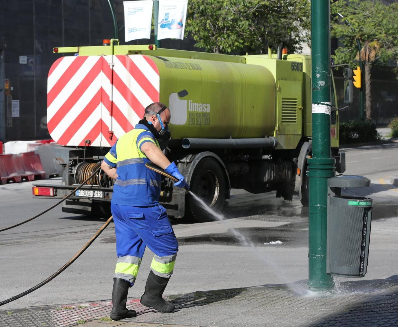 Labores de limpieza y desinfección en Málaga