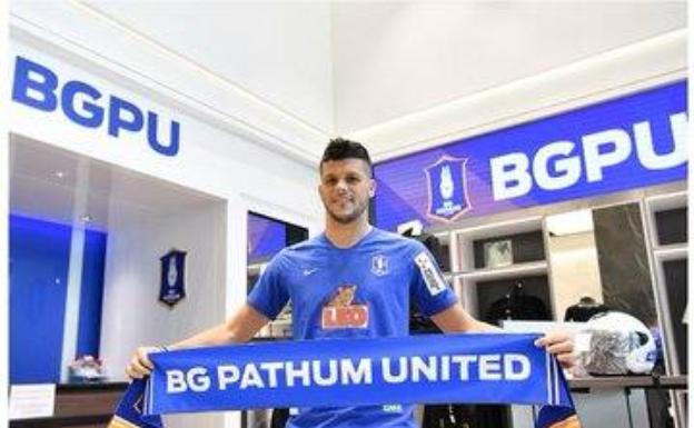 Silva, en su presentación con el Pathum United, su actual equipo. 