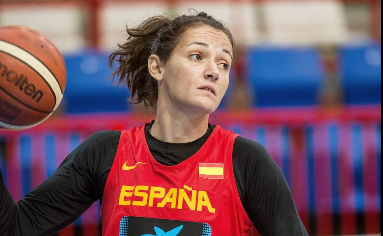 Laia Palau, capitana de la selección española, vigente campeona de europa y subcampeona olímpica. 