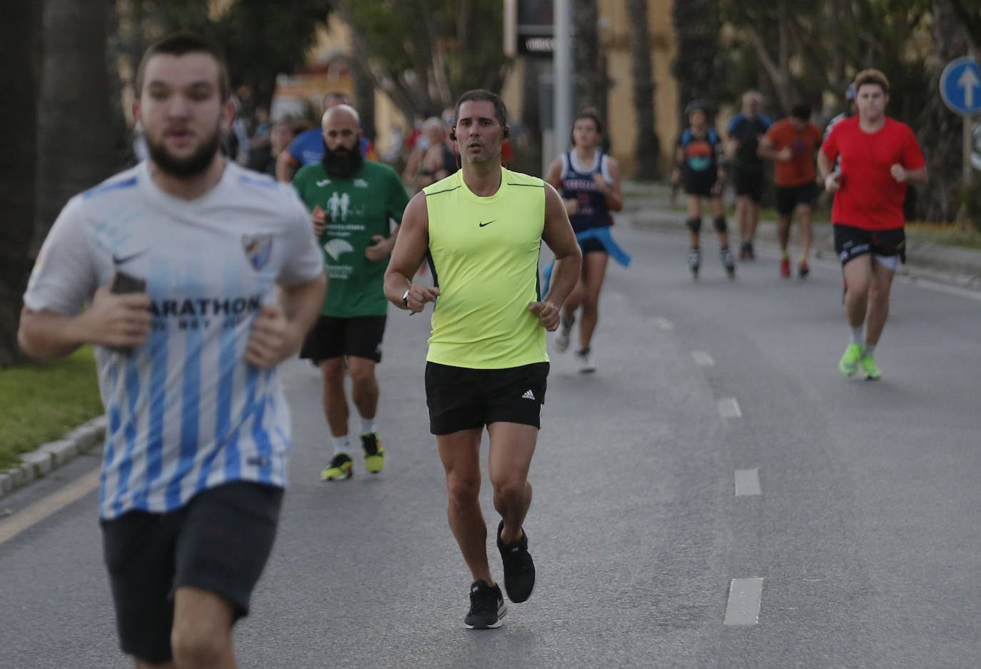 El inicio del desconfinamiento deja imágenes que no se veían en las calles desde hacía al menos 48 días