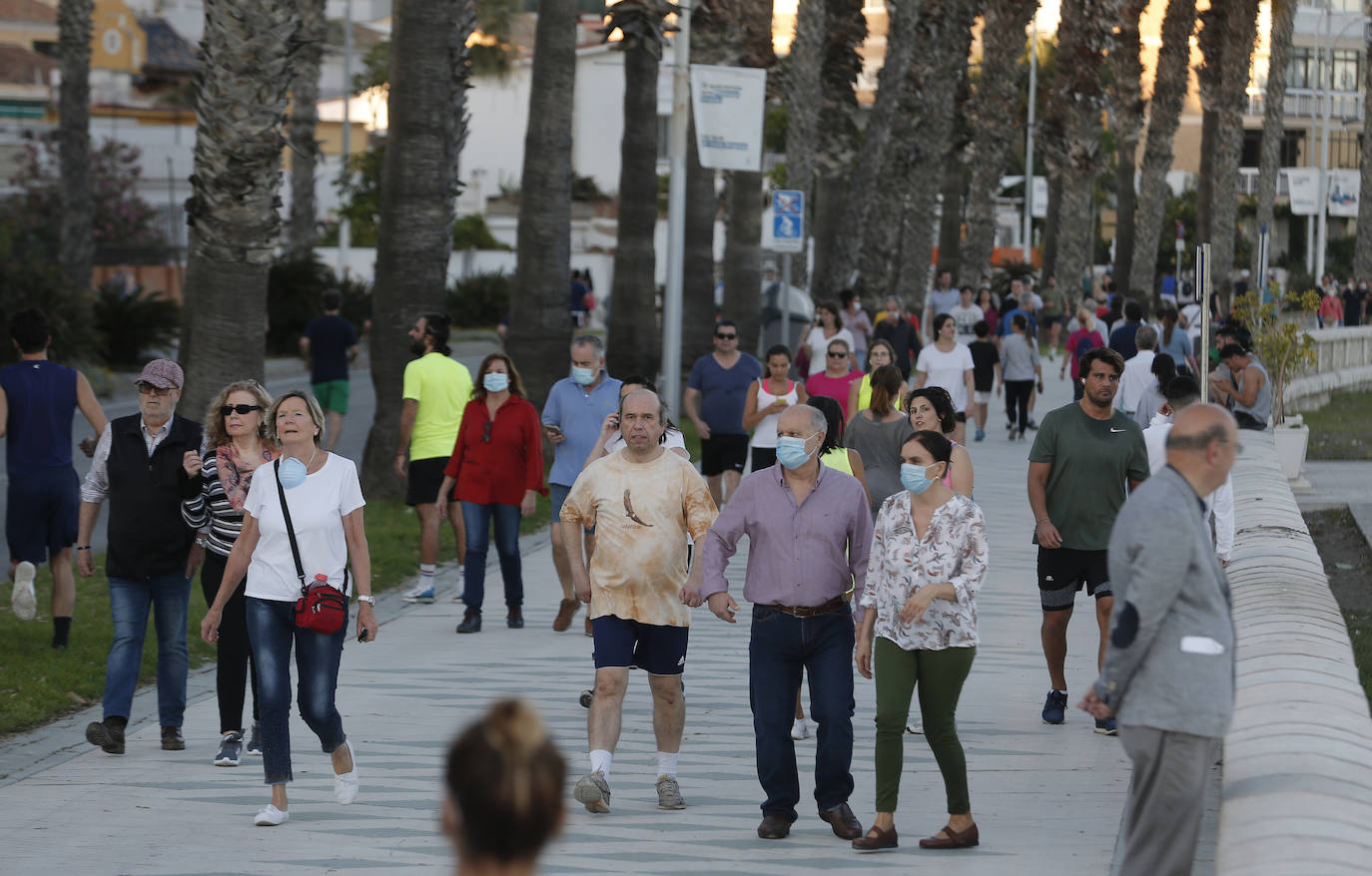 El inicio del desconfinamiento deja imágenes que no se veían en las calles desde hacía al menos 48 días