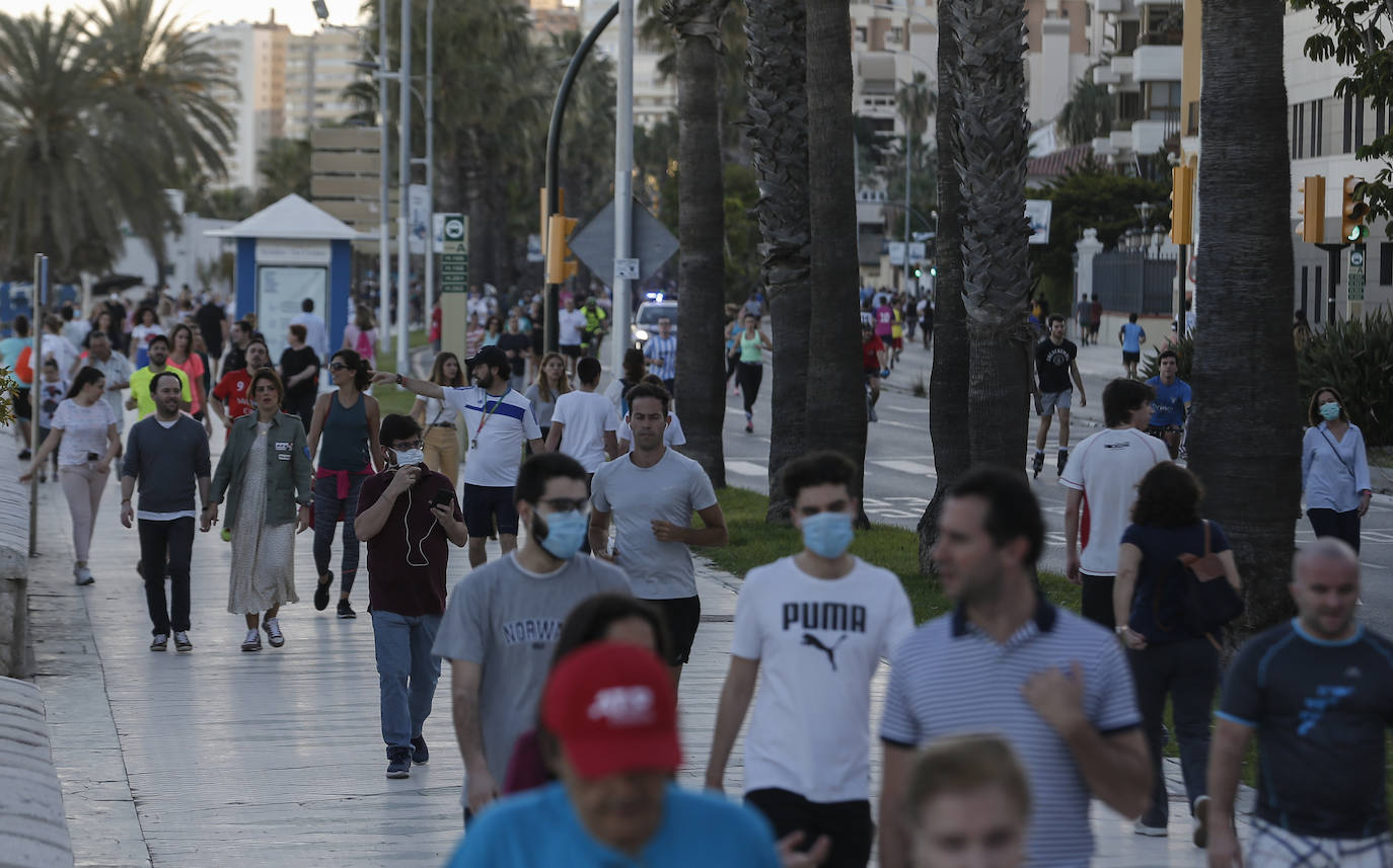El inicio del desconfinamiento deja imágenes que no se veían en las calles desde hacía al menos 48 días