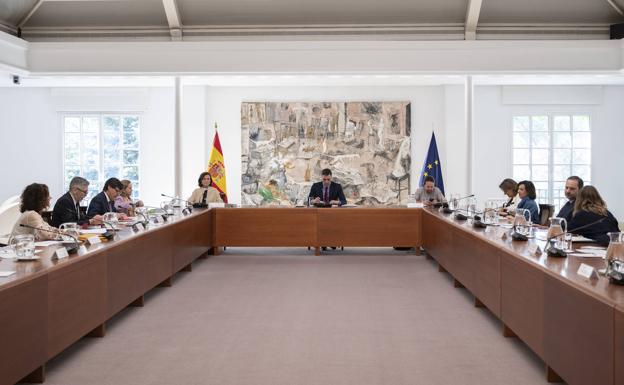 Reunión del comité técnico para la desescalada, celebrado en el palacio de la Moncloa.