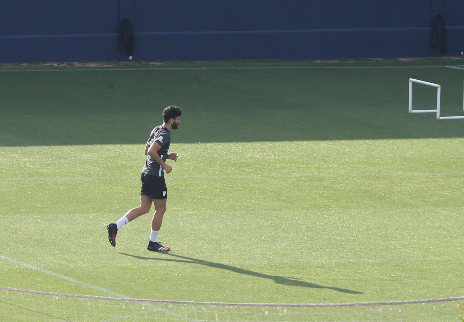 El Málaga comienza esta sábado los entrenamientos individuales entre La Rosaleda y el Anexo tras conocer ayer los resultados de los test