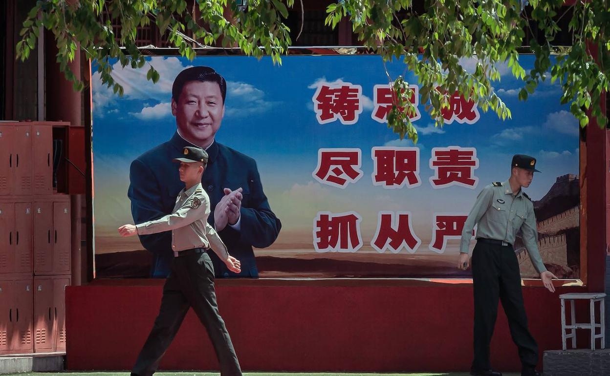 Un cartel de Xi Jinping, presidente de China. 