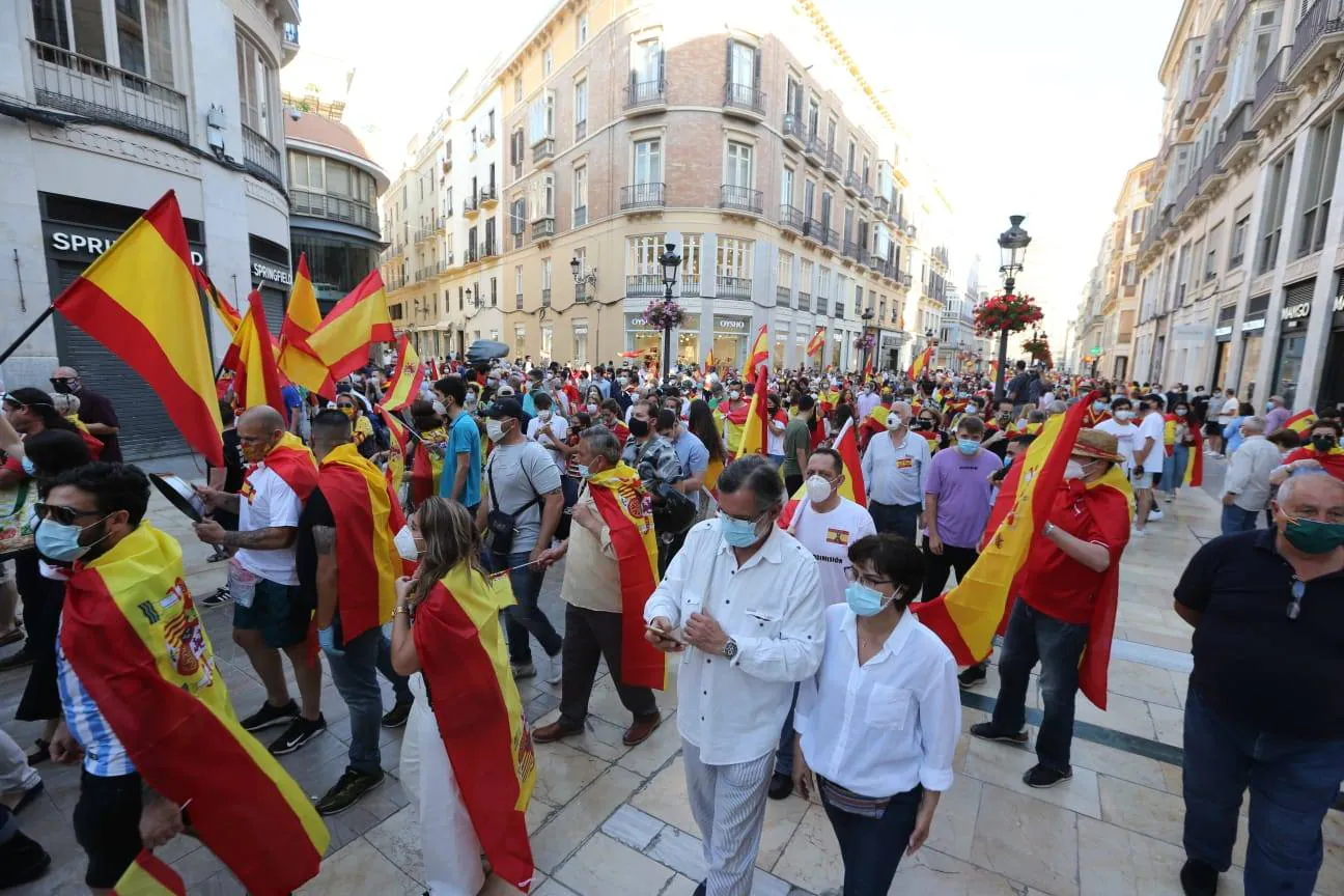 Decenas de personas llenaron calle Larios en la protesta 