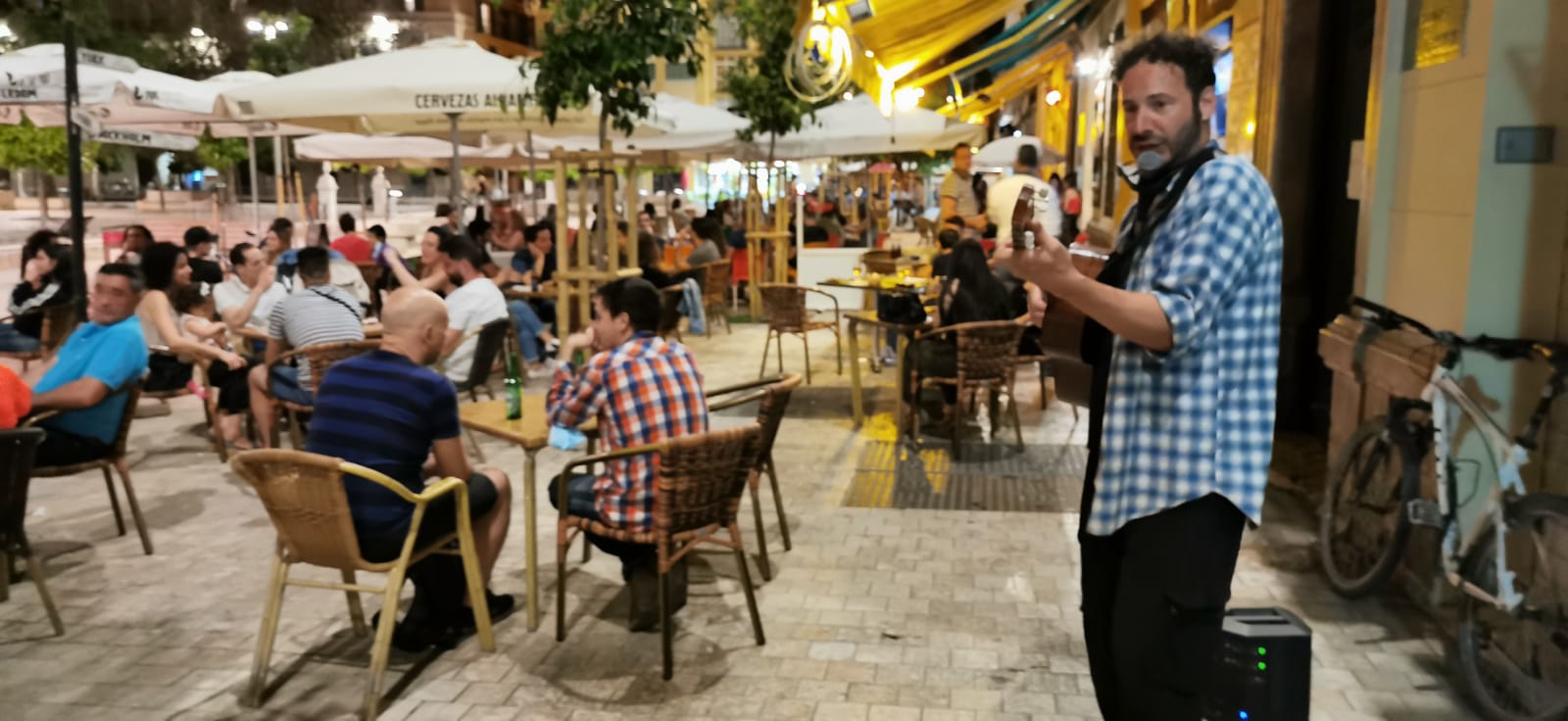 La vuelta a los bares y terrazas revela una nueva forma de vivir la noche en Málaga