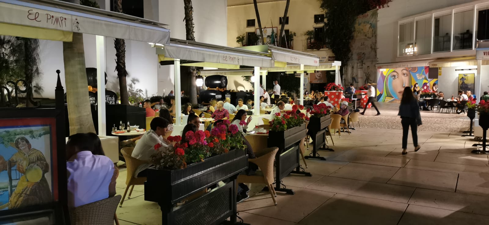 La vuelta a los bares y terrazas revela una nueva forma de vivir la noche en Málaga