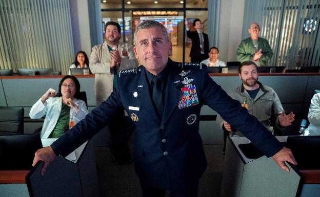 Steve Carell vuelve al primer plano con 'Space Force'.