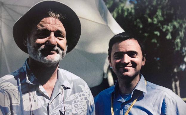 El periodista Toni García con un resacoso Bill Murray en 2003 en Venecia.