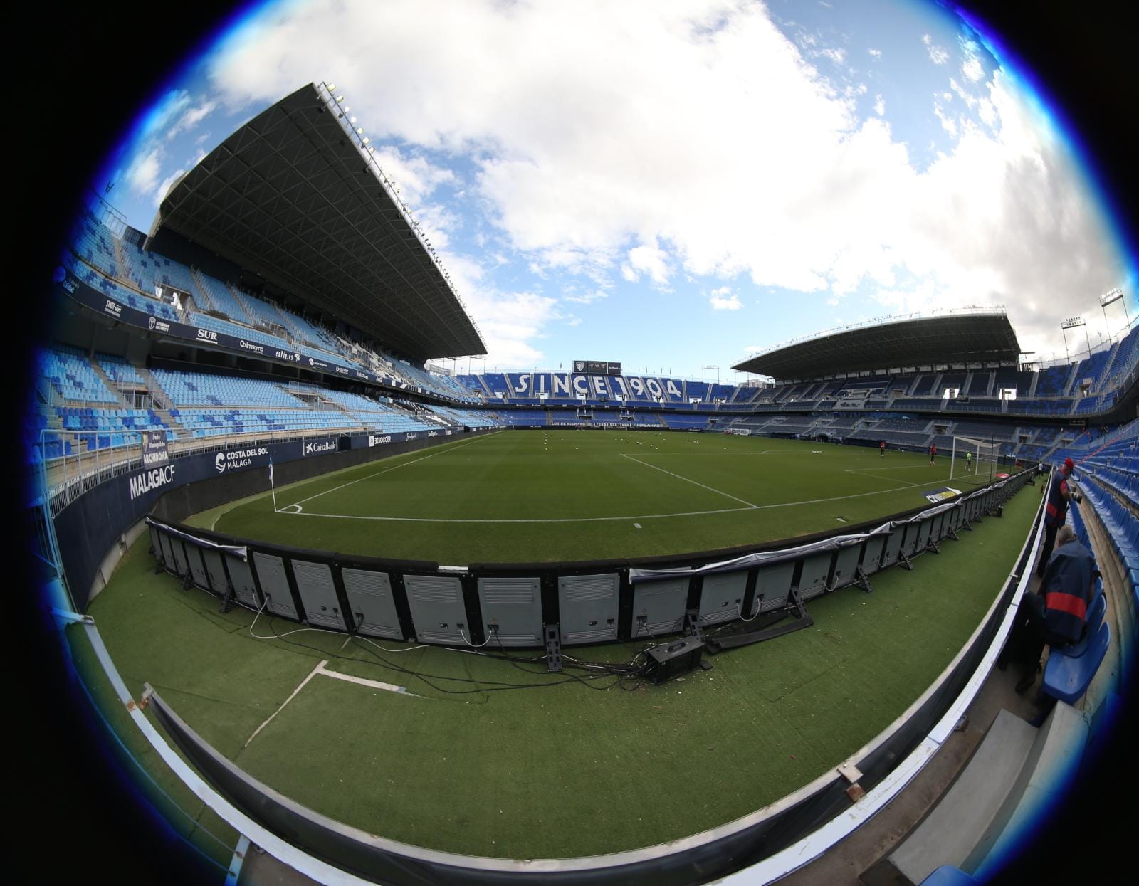 La vuelta del fútbol a La Rosaleda tras el parón de LaLiga por la pandemia