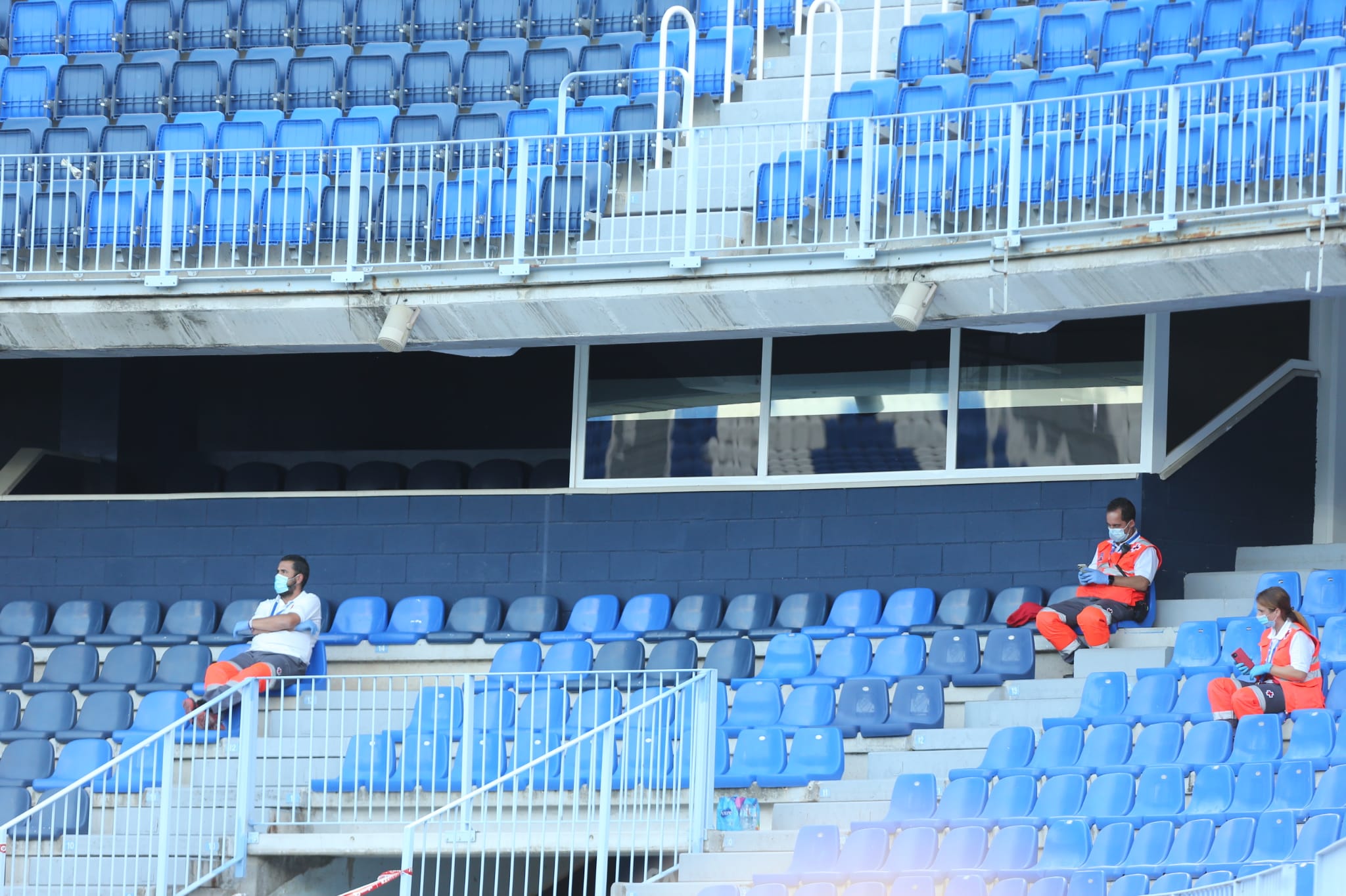 La vuelta del fútbol a La Rosaleda tras el parón de LaLiga por la pandemia