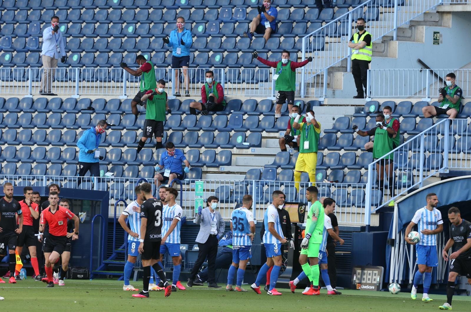 La vuelta del fútbol a La Rosaleda tras el parón de LaLiga por la pandemia